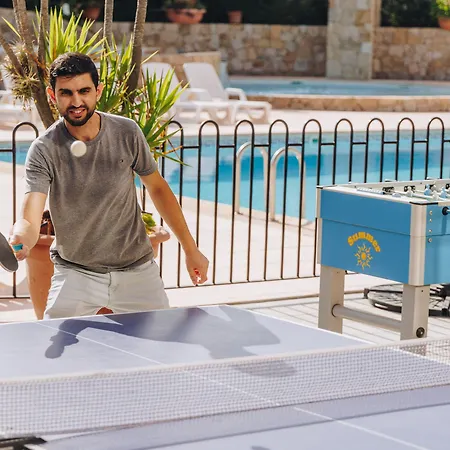 Holiday park Et Benista 3*